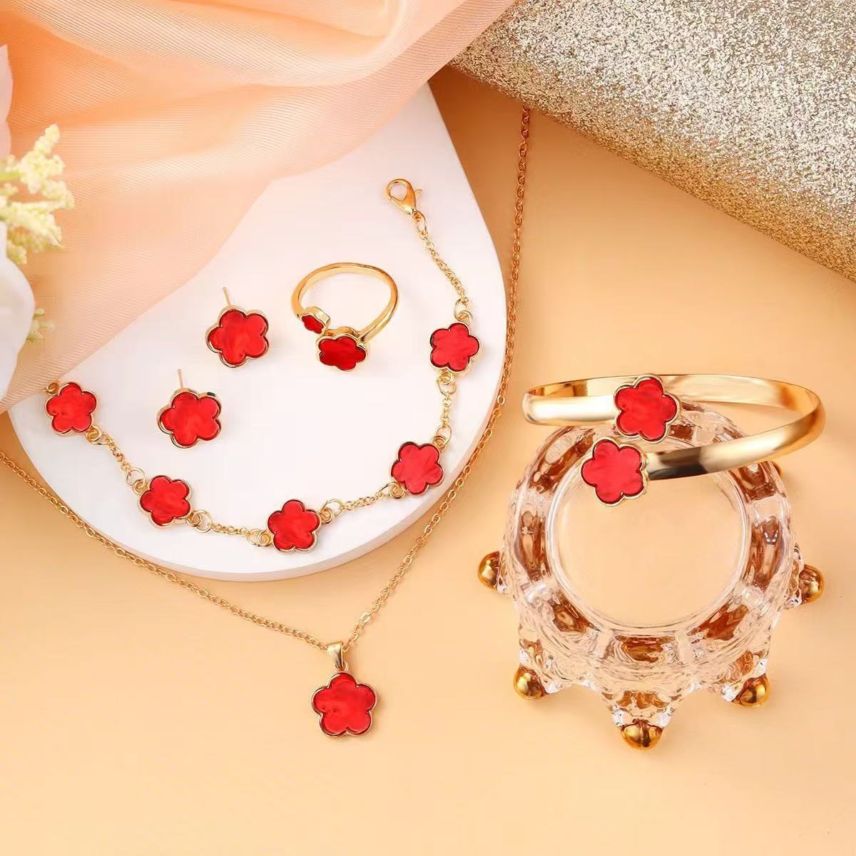 Five Petal Flower 5-piece Set